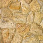 Fort Pedras – Fachada e Revestimento – Pedra Caco Madeira Amarela